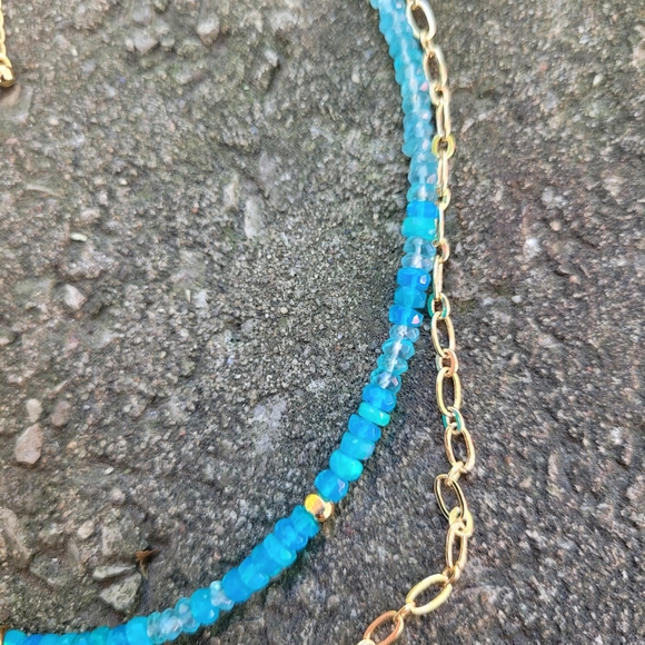 🧜🏻‍♀️ Opal & Apatite Starfish Beaded Necklace 🫧 NWOT - Picture 6 of 9
